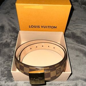 Auhthenric louis vuitton damier belt